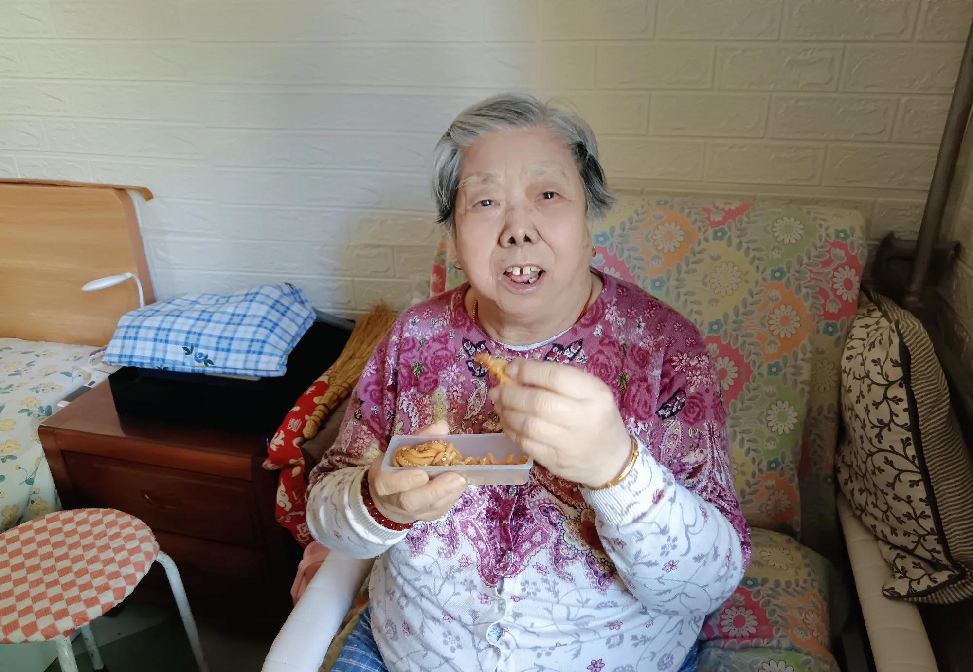 我又被老爸气的够呛…



行程安排妥当，大同的酒店已预订，行李也已打包完毕，连