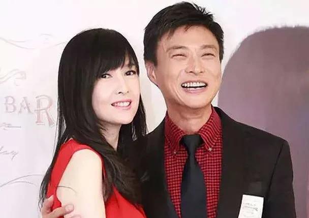周慧敏说，讲真的，当我得知新闻的那一刻，我难过得无以言表，和所有人一样，我特别痛