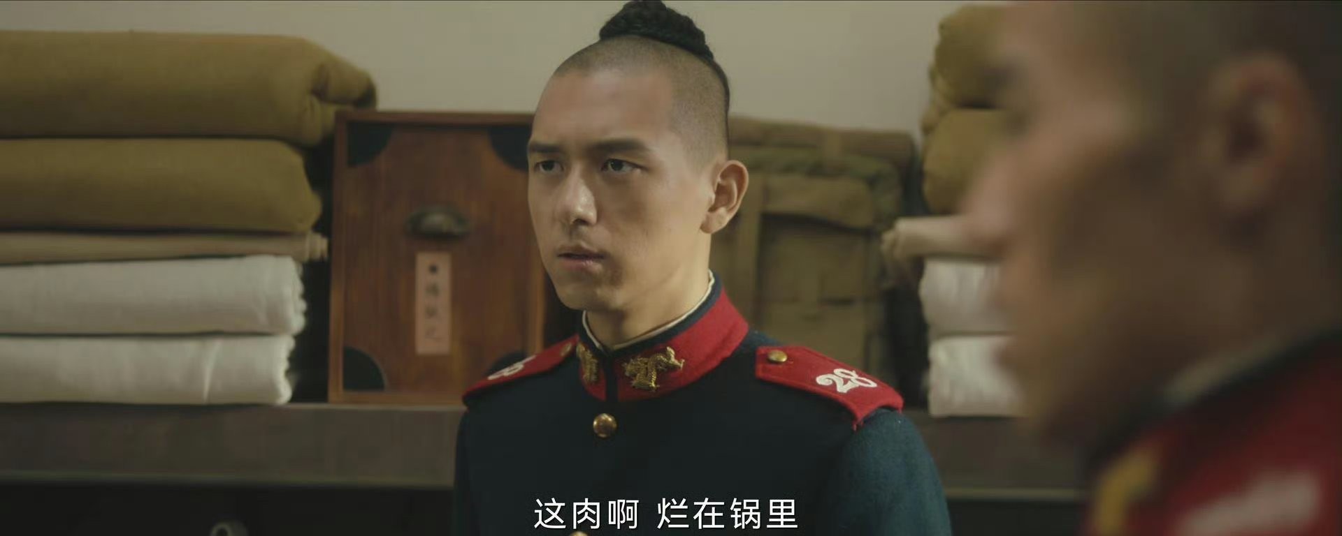 三个丑八怪凑一块儿为啥没变帅？这题我会！就像把三块老姜扔一锅，煮出来还是辣眼睛啊