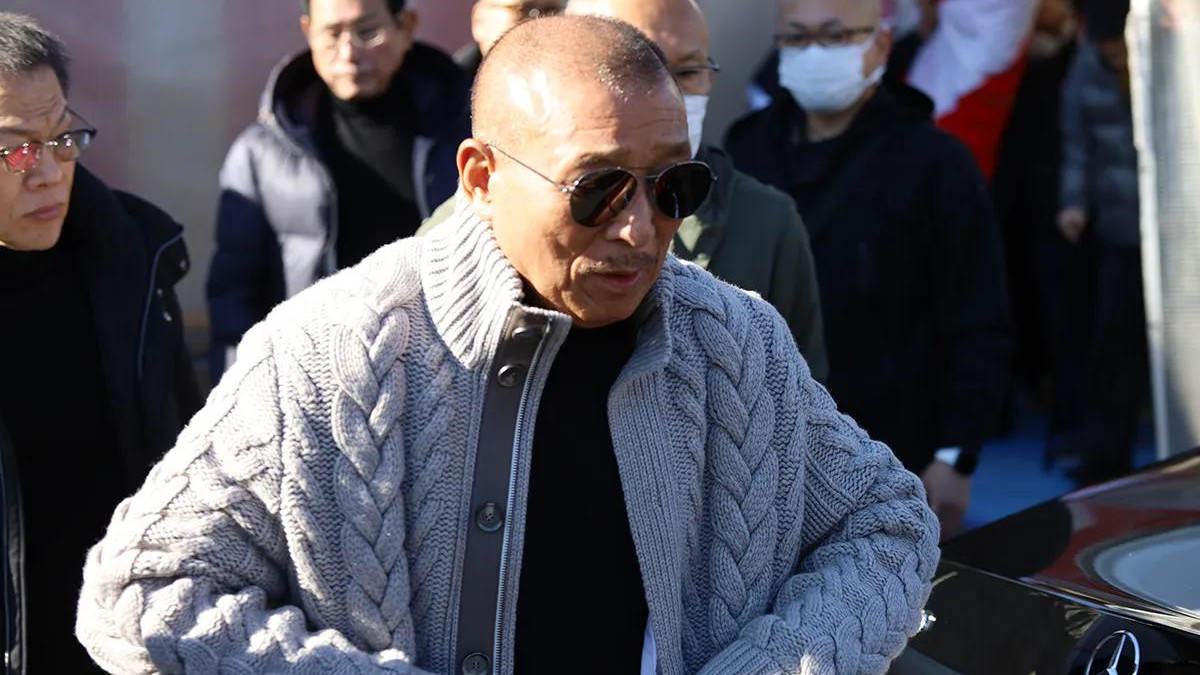 当黑社会遇上奢侈品：山口组元旦捣年糕，成了顶级奢侈品秀场