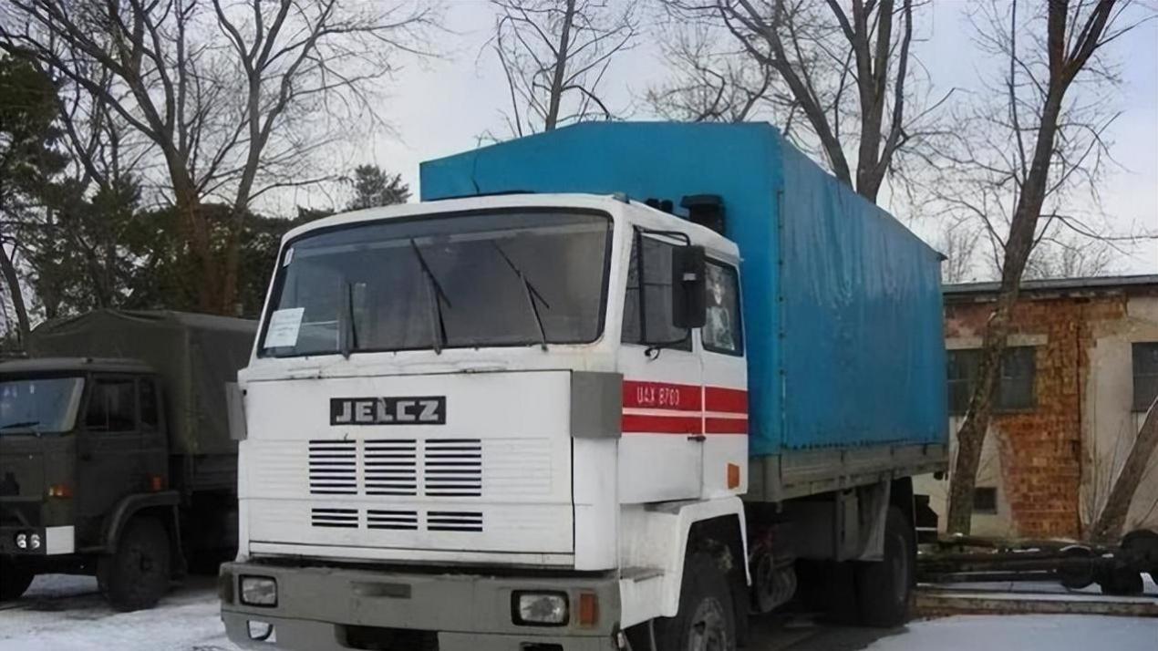 八十年代中国大地上驰骋的六大进口卡车，开过的都是功勋人物