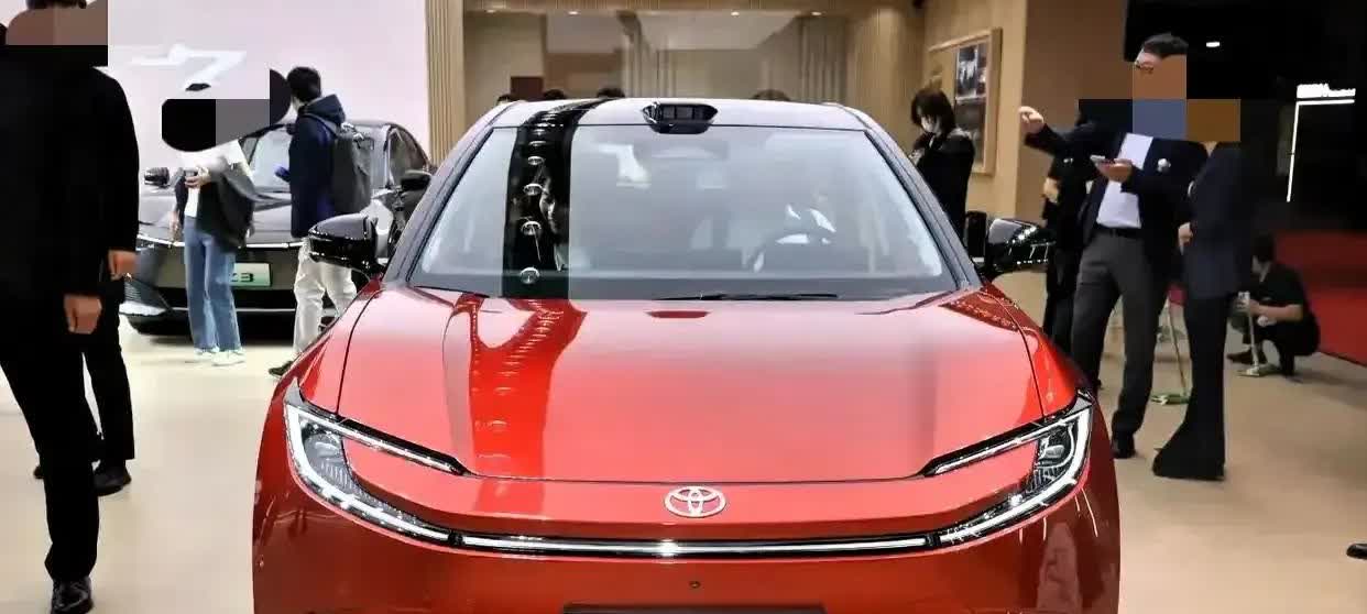 不管你信不信，这就是现实！

2020年：丰田销量近953万辆，全球第一
