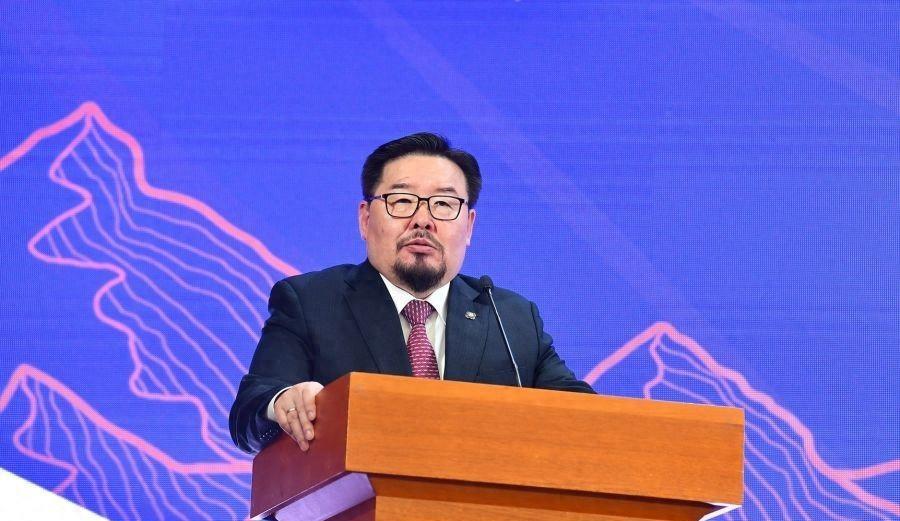蒙古国终于醒悟？新总理人选刚落地，立马邀请解放军北上演习
2025年5月，前总理