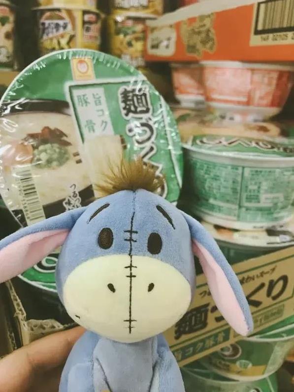 特朗普抱怨日本不买美国大米！
特朗普又开始抱怨了，这次矛头指向日本，说日本面临严