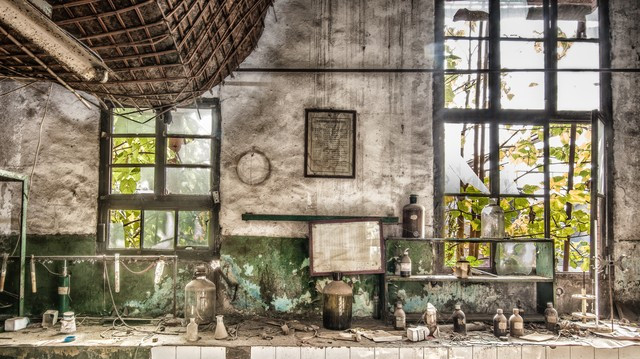 我不顾老公反对，深夜参加男闺蜜派对，第二天老公要和初恋去旅行