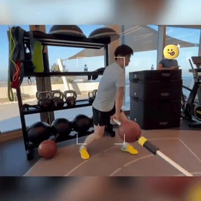 时隔半年之久，孙颖莎抖音迎来再次更新！
今天莎莎的抖音更新了一条视频，这也是她去