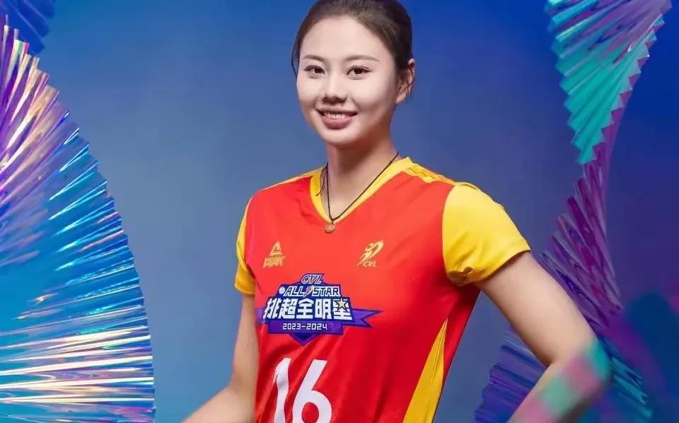 龚翔宇为何会舍弃土超、意甲前往美国联赛呢？  
首先是为了给新人让位，如果下周期