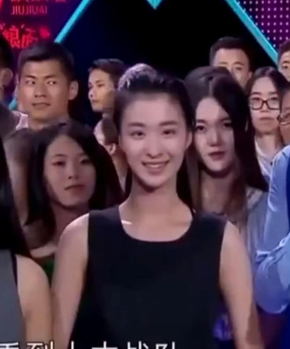 这女孩是王楚然吗？长得好像她！