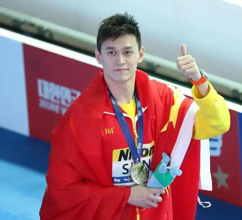孙杨虽然退赛100米自，但是，不耽误孙杨是中国男子自由泳的勒布朗詹姆斯。
孙杨3