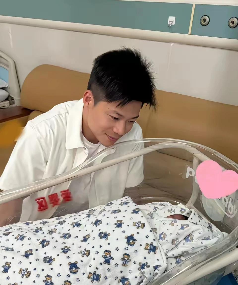 苏炳添都生三胎了，没钱敢这么生吗？