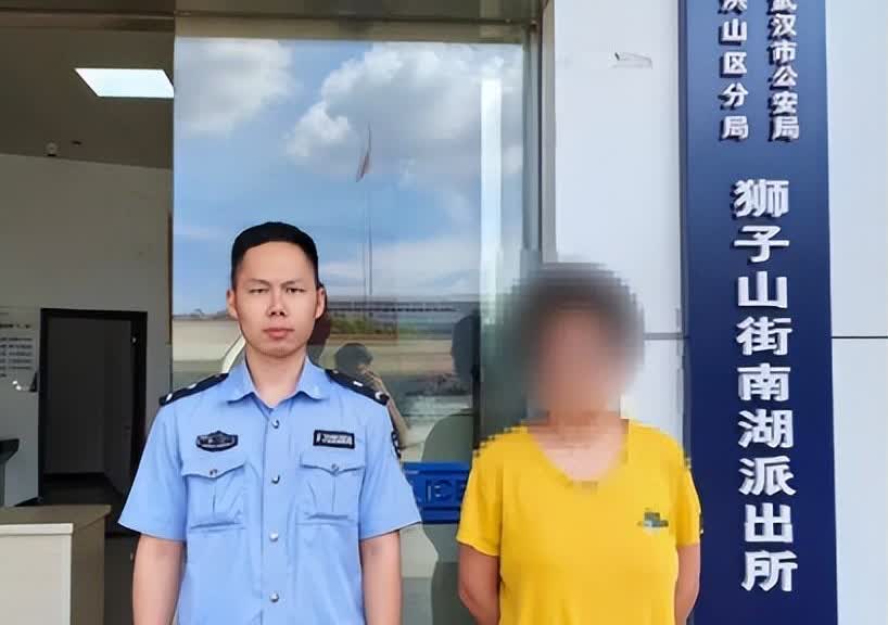 带女儿玩又不想买票，女子伪造2000张游乐园票，用不完还在网上卖