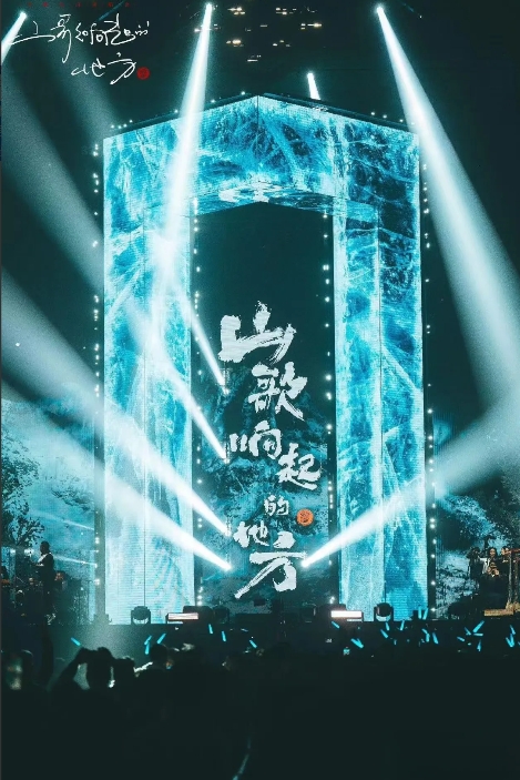 刀郎的歌曲为什么能够传唱至今！主要就是因为经典，接地气。作品能和观众产生共鸣。好