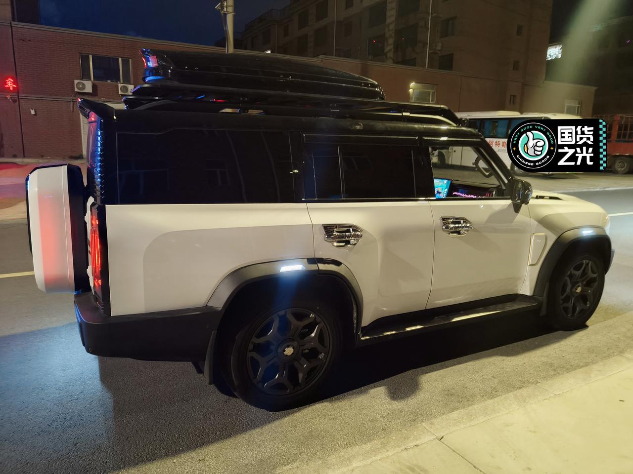 关注旅行者已经一年半啦！一直在等待7座的上市，终于在今年4月底新车到店，展车到店