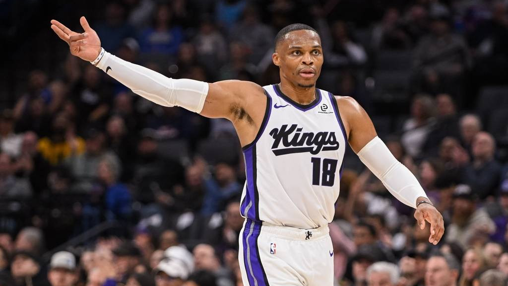 威少底薪续约国王难！再失业或成定局，这次真会选择CBA吗？