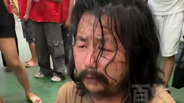 榕江水灾捐款：第一批捐的明星又是他们！中国首善陈光标捐2000万