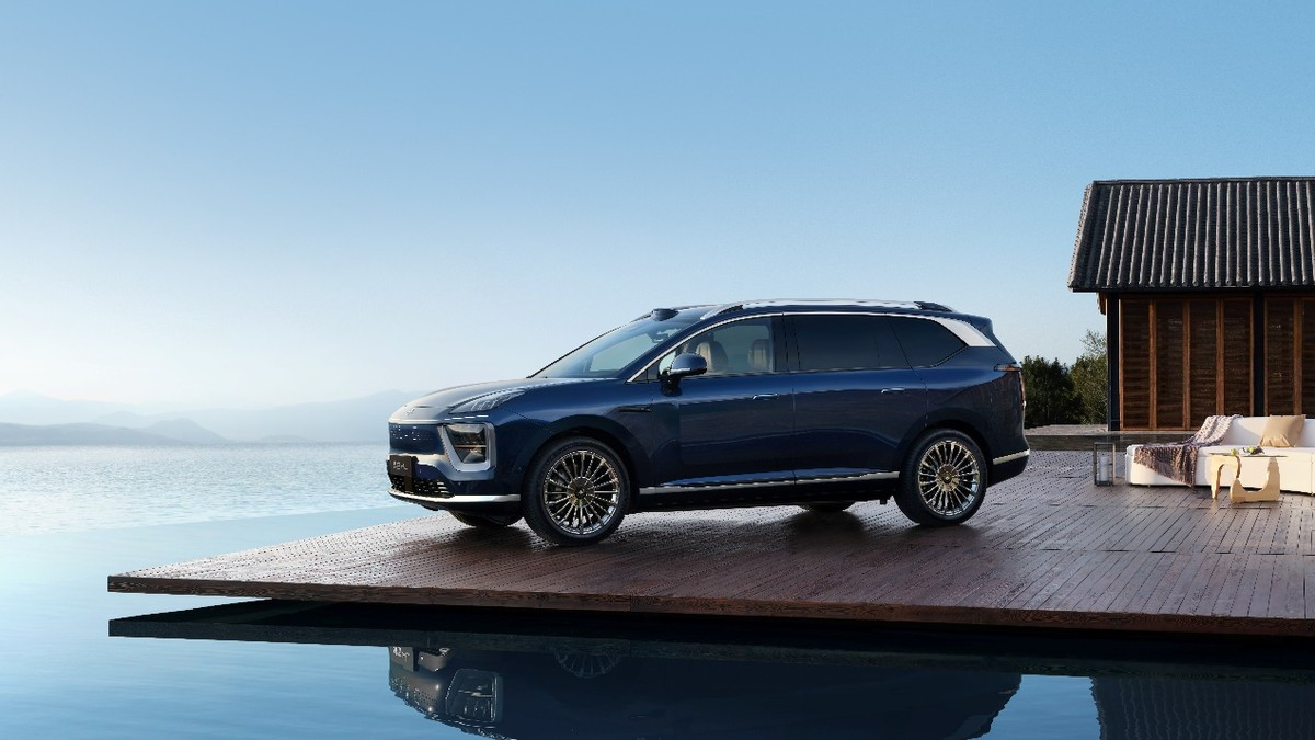 预售27.98万起 陆地游艇广汽昊铂HL开启预售