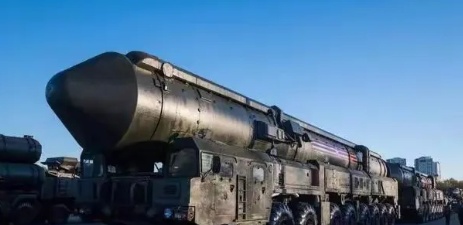 最近，俄乌战争的局势愈发紧张，几个关键信号表明大战真的来临了。



首先，北约