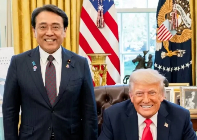 日本现在很生气。对特朗普，日本可以说，肺都要气炸了。
近期谈及美国袭击伊朗核设施