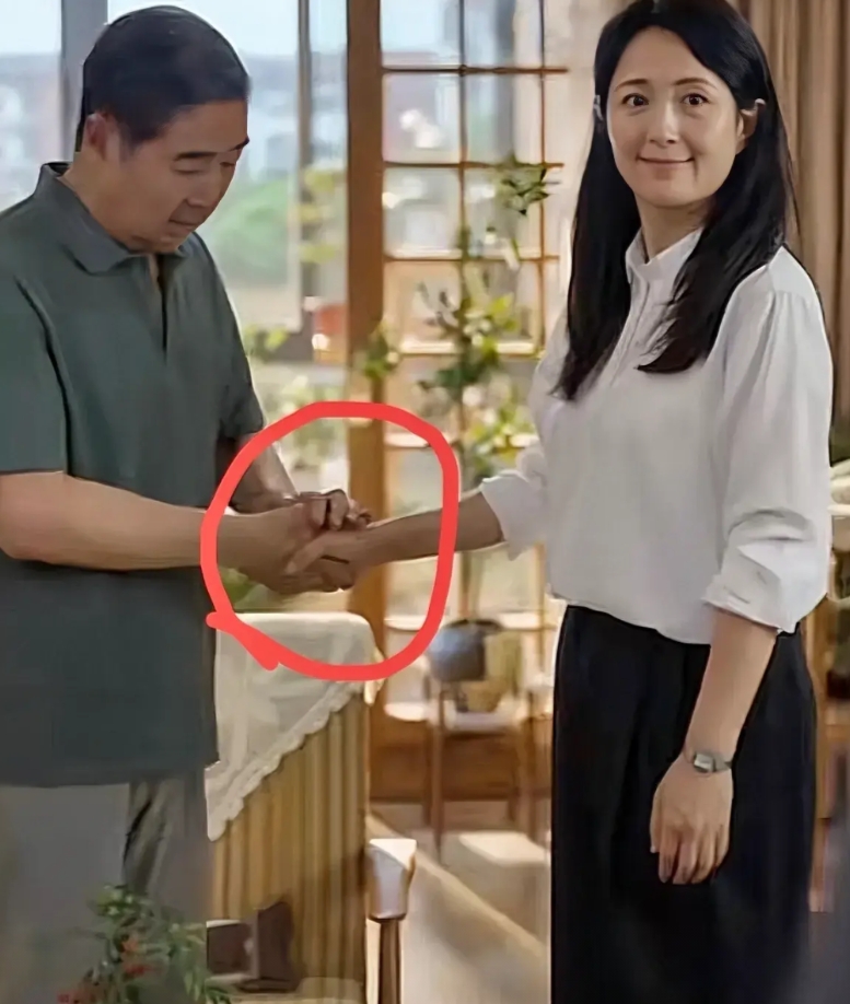 《我的后半生》，我问我妈，连亦怜找到新对象了，为什么要来给沈卓然送喜糖呀？

我