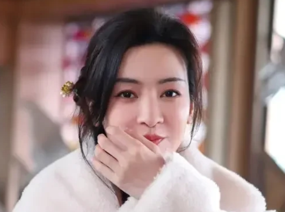 最后一代瑶女郎，只有赵丽颖在撑门面，其他人都销声匿迹了！

李晟，小燕子，夏凡角