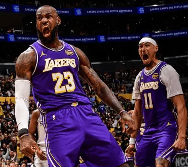 NBA杯湖人主场对阵马刺的比赛已经结束。全场战罢，湖人以119-132不敌马刺。