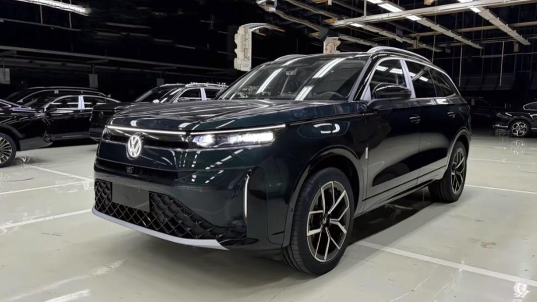 新款大众揽巡露面，外观变秀气，车长超5米，换装全新2.0T发动机