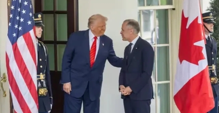 踢到钢板了！
加拿大近日在没有提前通知美国的情况下，对美国科技公司征收了数字服务