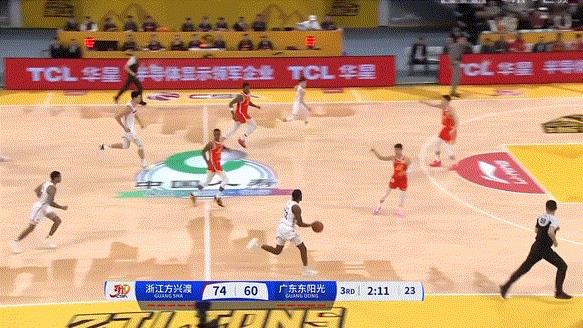 库克谈自己的糟糕表现：
“我没有打好，我对自己的表现非常不满意，我可以有更好的表
