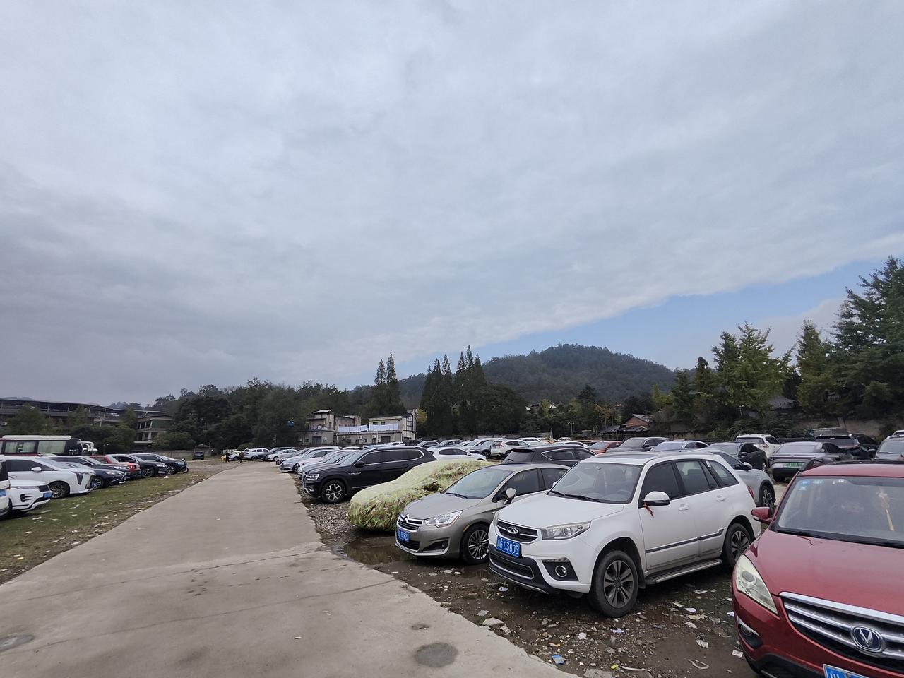 150公里高速，把油耗干到2.9了。