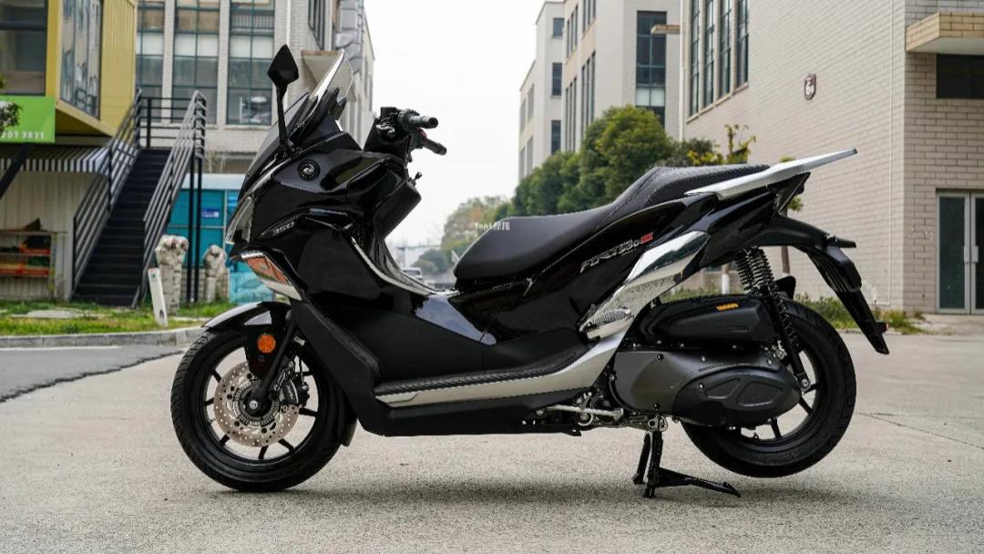 两轮头等舱，QJMOTOR鸿350GS静态全解析，不只是价格低还有硬实力