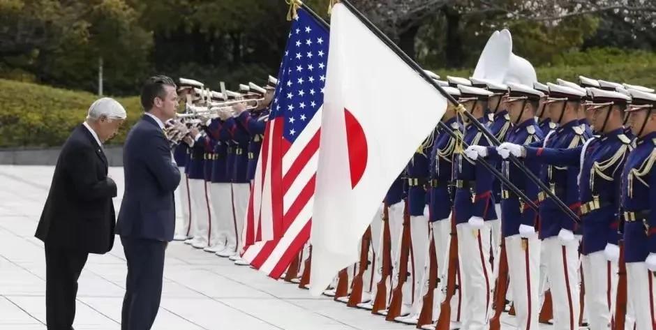近日美国五角大楼的一份绝密文件遭到美国媒体曝光，其中有6个章节专门写明针对中国在