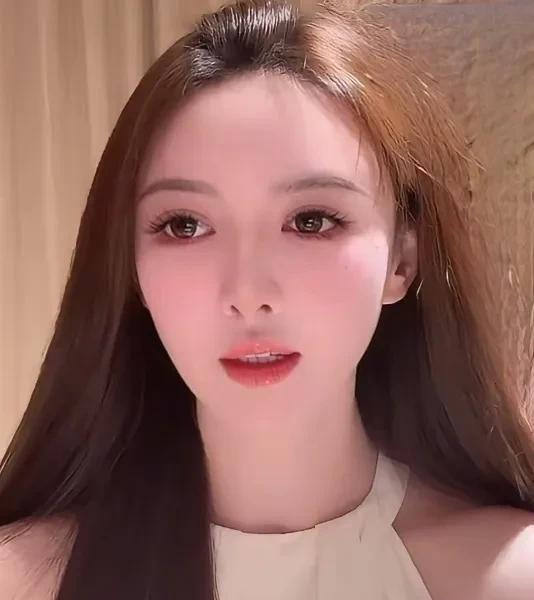 叶珂被网暴得那么惨，主要不是因为她和黄晓明不合适，因为他们两个人过日子网友又不知