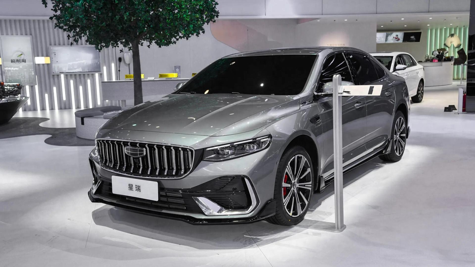 新款吉利星瑞东方曜，换装全新格栅，2.0T发动机提升至272马力