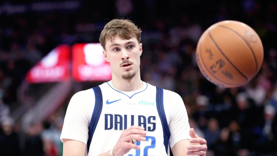 18岁轰42分破詹皇纪录！状元弗拉格让独行侠“摆烂”梦碎