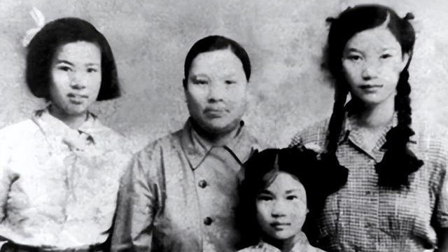 张文秋有过4段特殊“婚史”，大女婿是毛岸英，二女婿是毛岸青