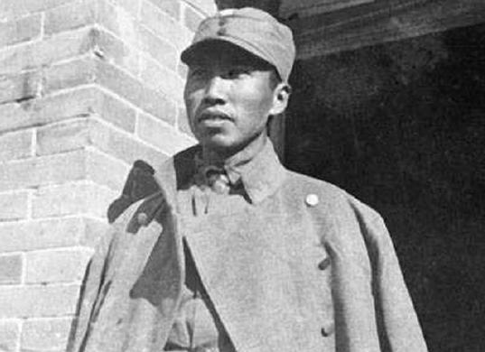 1942年，左权将军牺牲后，山西几个县城同时出现了日军特种兵的人头，岗村宁次惊慌