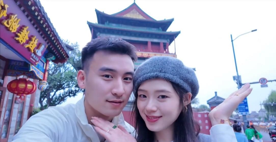 牛牛又又又和未婚妻秀恩爱了，发现一个规律，每次只要比赛结束，牛牛必须陪着冬妍逛吃
