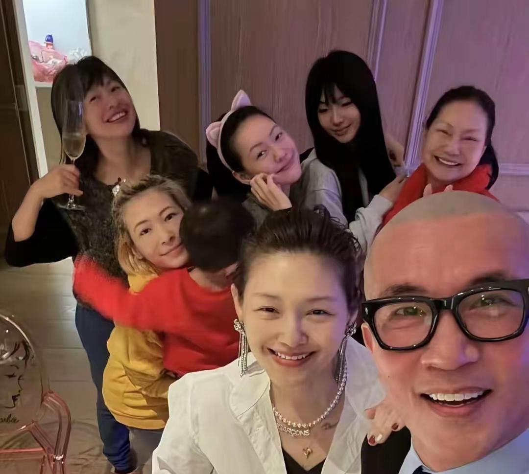 S妈为爱女大S操办金钟奖追思会！具俊晔怕哭崩只敢录视频？
最近娱乐圈传出一个让人