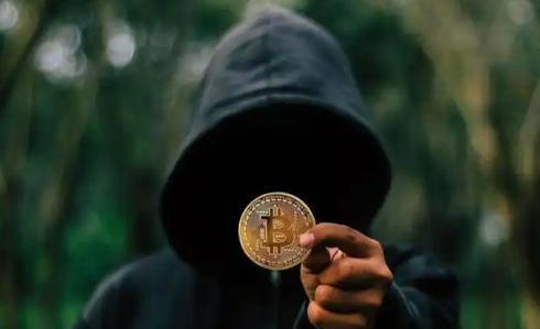 比特币的创始人“中本聪”，拥有110万个比特币，按每个币10万美元计算，他的财富