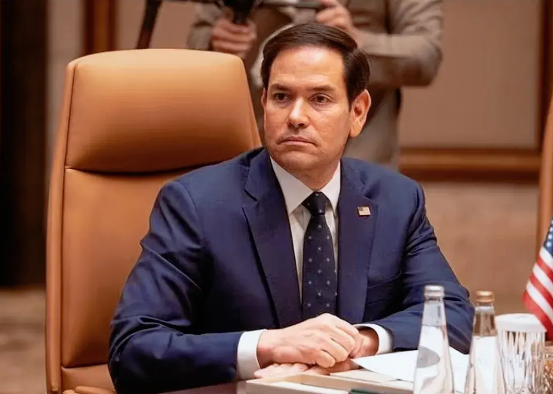 刷屏了！
卢比奥不愧是聪明的卢比奥。
近几日的风波处理的恰到好处，不温不火的他却