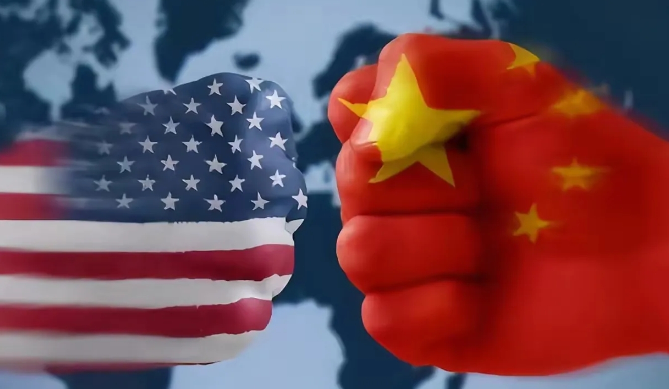 网友：美国现在向中国投降，代价可能是是最低的，晚了就可能后悔来不及了。

非常认