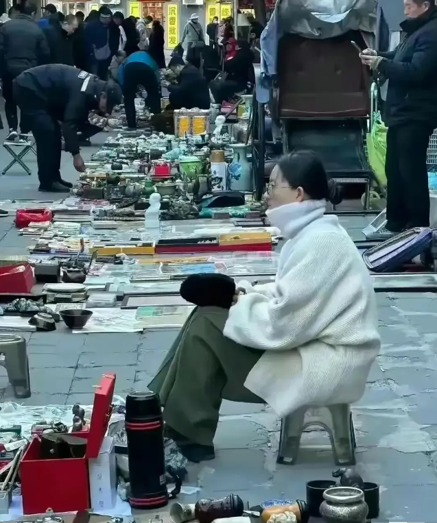 生活也把中层变成了底层。
