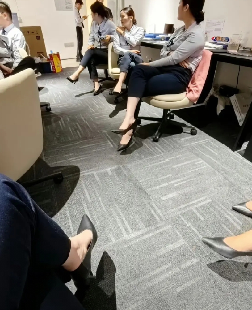 今天突访工作人员后台，都是些好吃懒做的