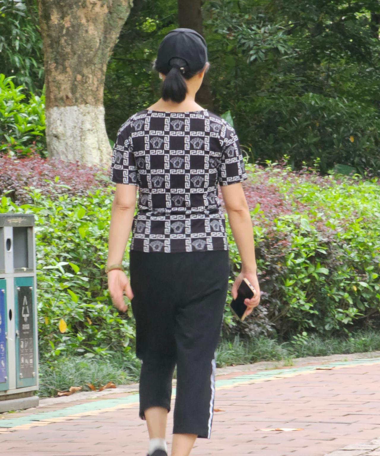 前几天，一个以前一起干活的老同事突然给我打电话：