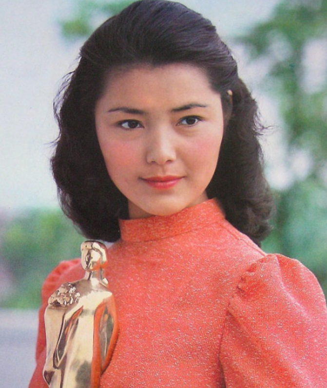 1984年，姜黎黎被查出癌症晚期，她流着泪对男友说：“分手吧，你再找人生伴侣，”