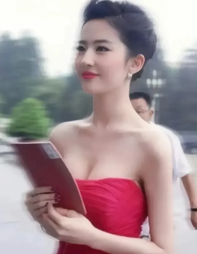 亦菲被白玉兰摆了一道？

昨晚白玉兰颁奖典礼，

昨晚白玉兰颁奖典礼，刘亦菲缺席