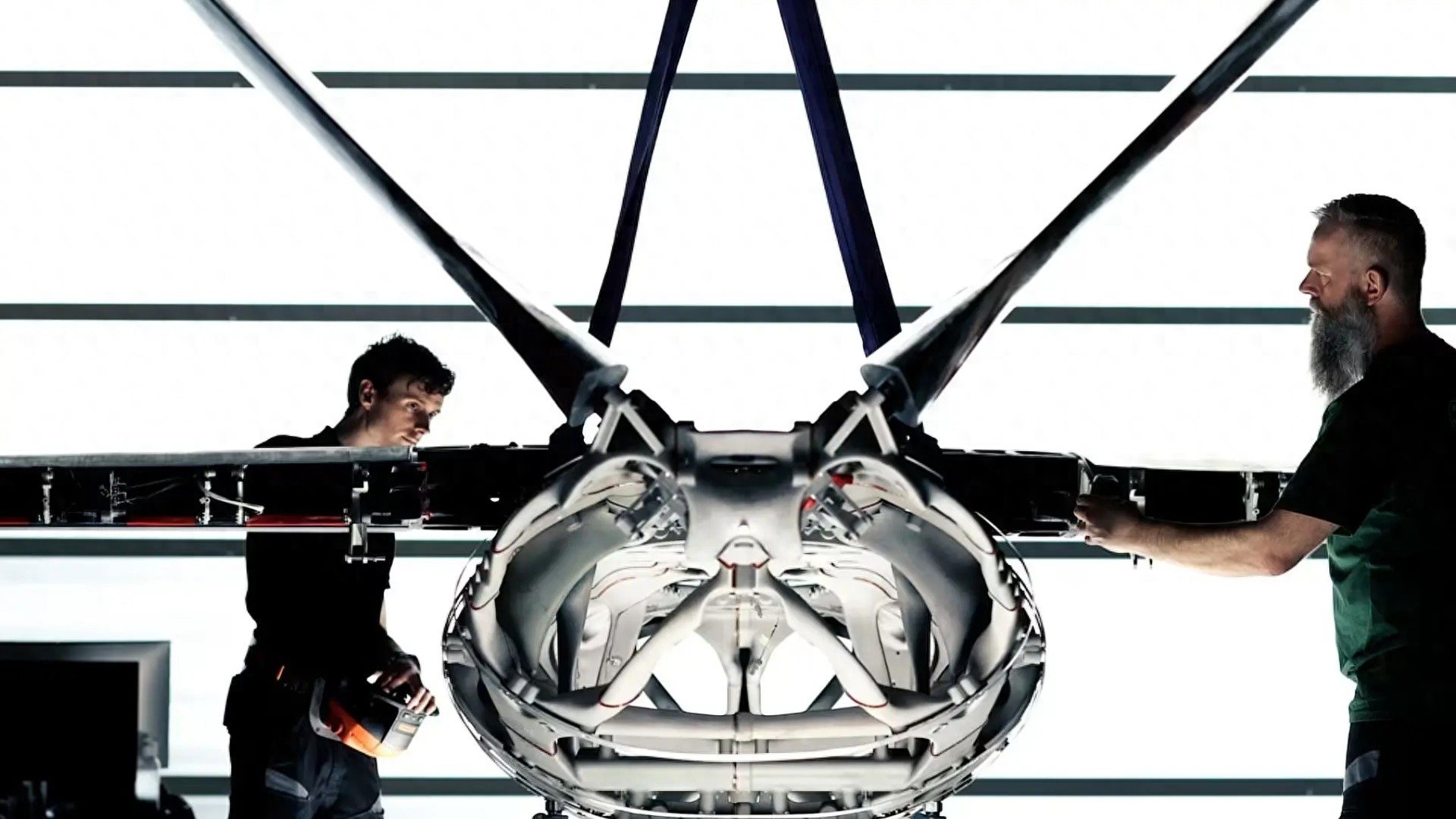 全球首个软件定义机身问世，旨在提升战机敏捷性