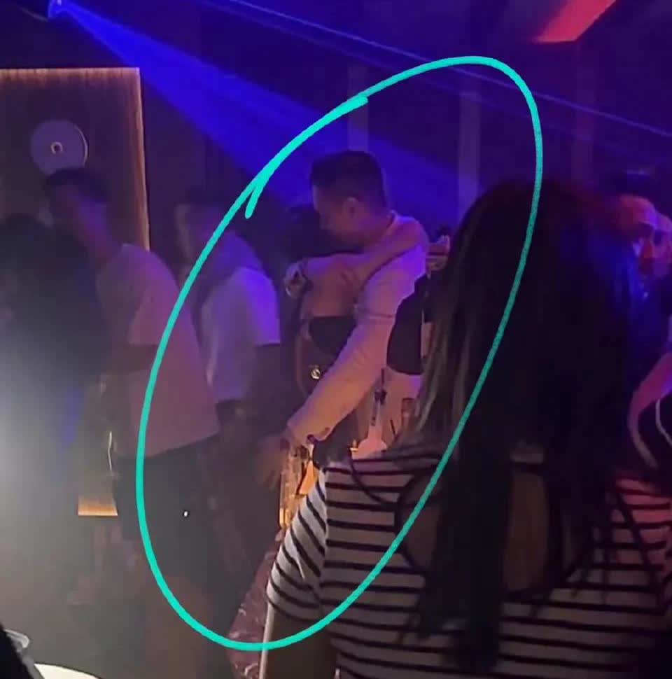 一觉醒来，胡杏儿的天塌了！

还记得她婚礼那句“感谢前任教会我做个成熟女人，