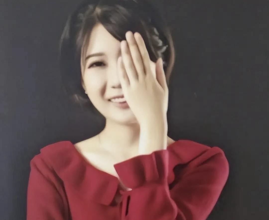 看了成都27岁女子家门口被害案，我默默决定了：以后任何人敲门都不开，除非是警察。