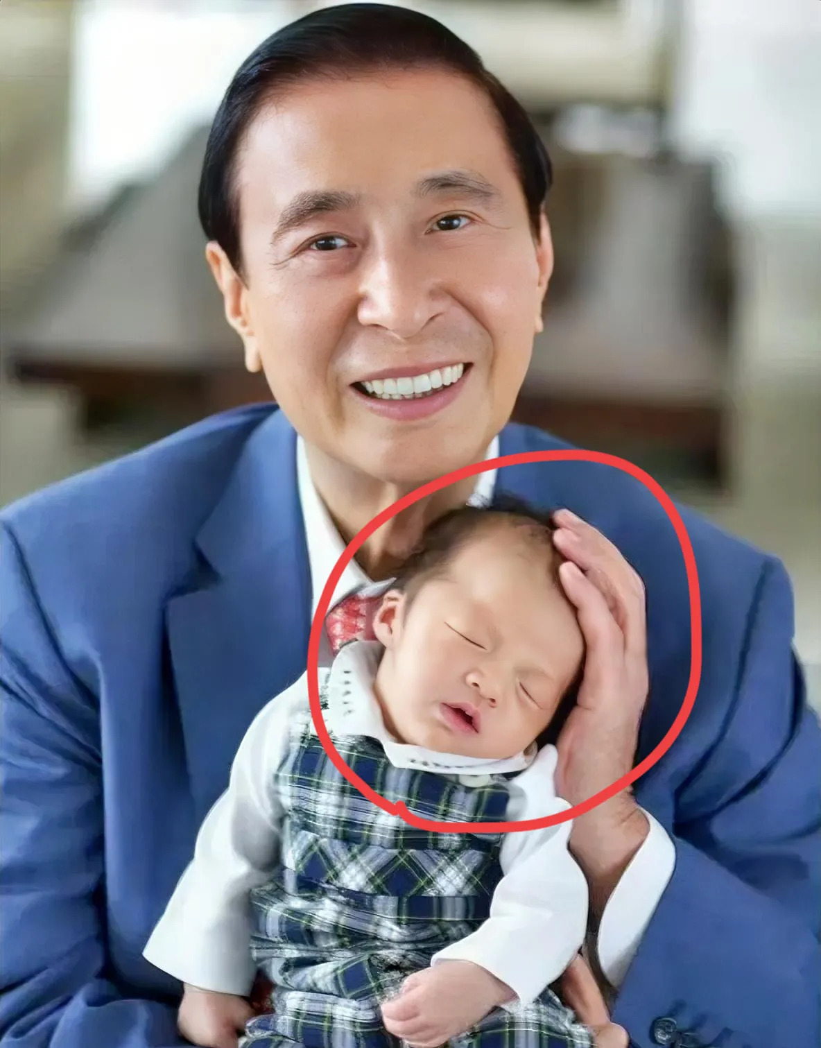 李兆基最疼爱的孙女











震惊！豪门巨富李兆基最牵挂的居然是她？